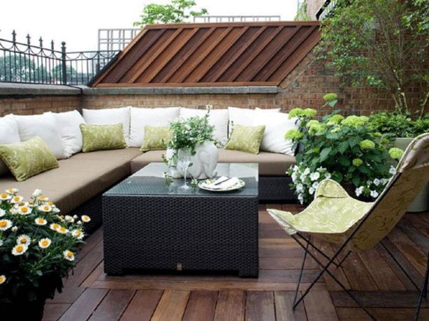 Taking Refuge in the City on a Rooftop Garden Oasis